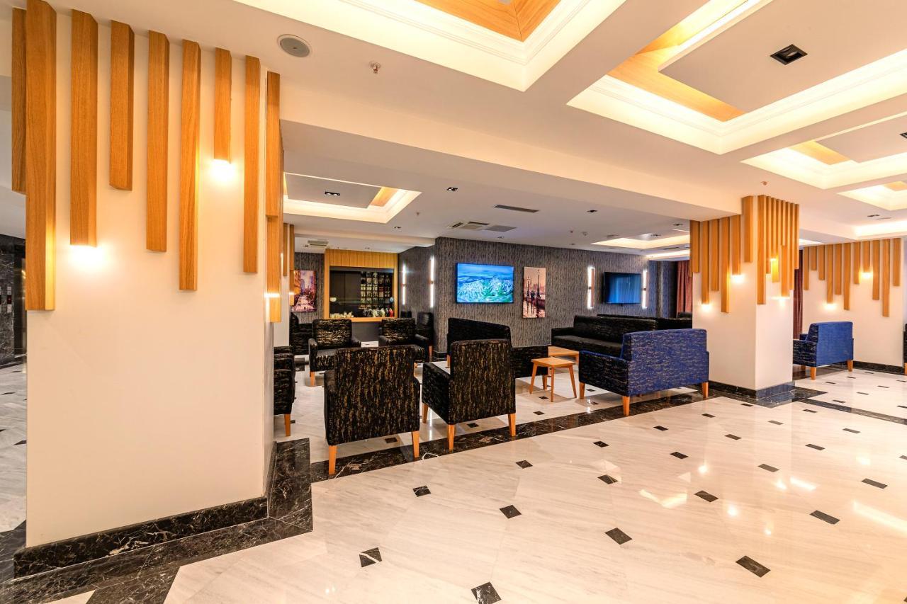 Demiray Hotel Old City Istanbul Exterior photo The lounge at the airport
