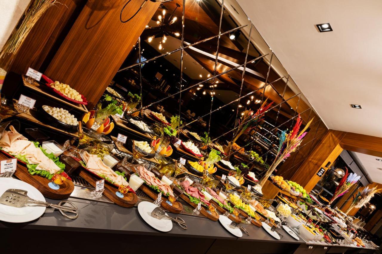 Demiray Hotel Old City Istanbul Exterior photo A buffet at a restaurant