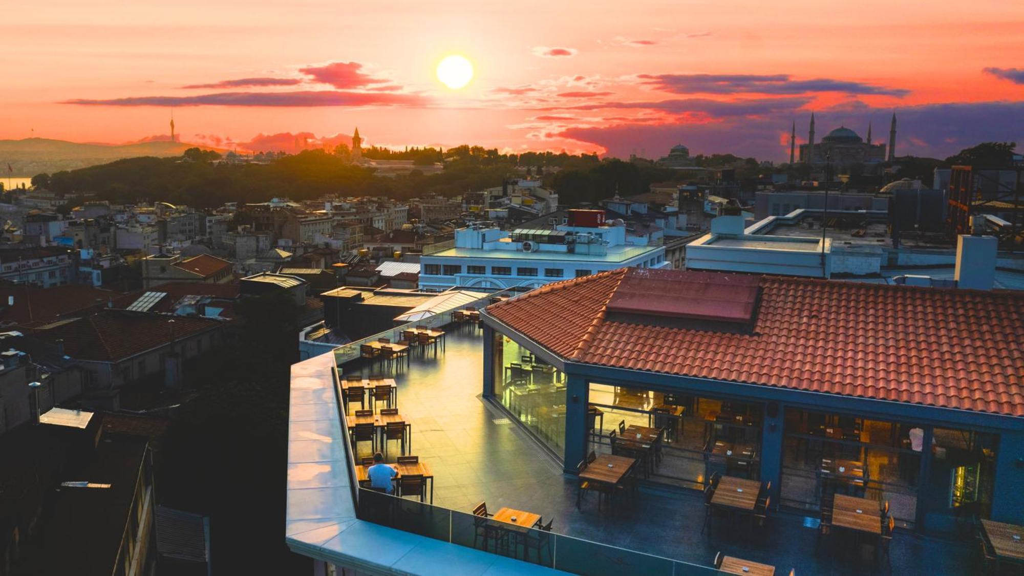 Demiray Hotel Old City Istanbul Exterior photo The view from the rooftop of the hotel