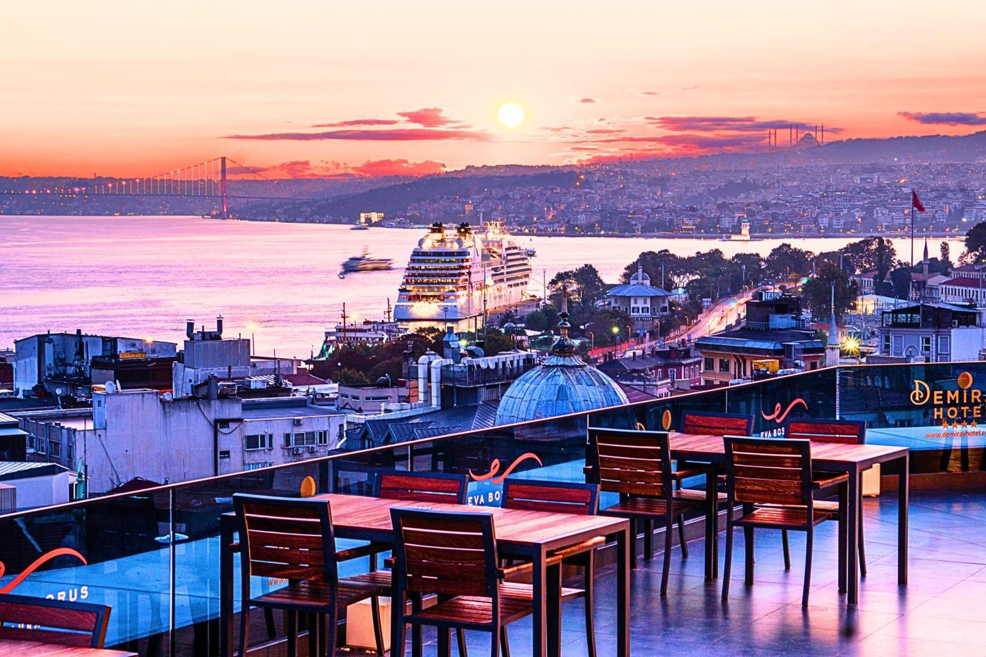 Demiray Hotel Old City Istanbul Exterior photo View from the rooftop